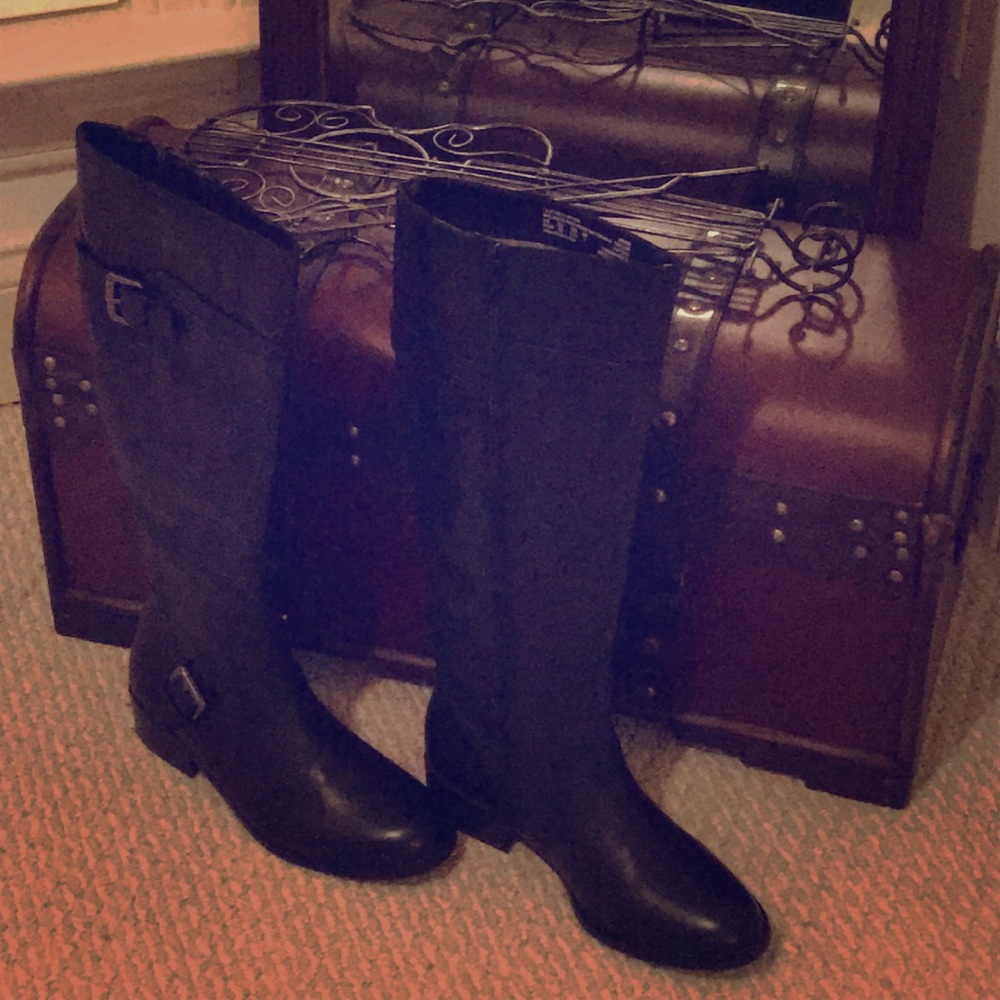 Black Taylor Covington boots